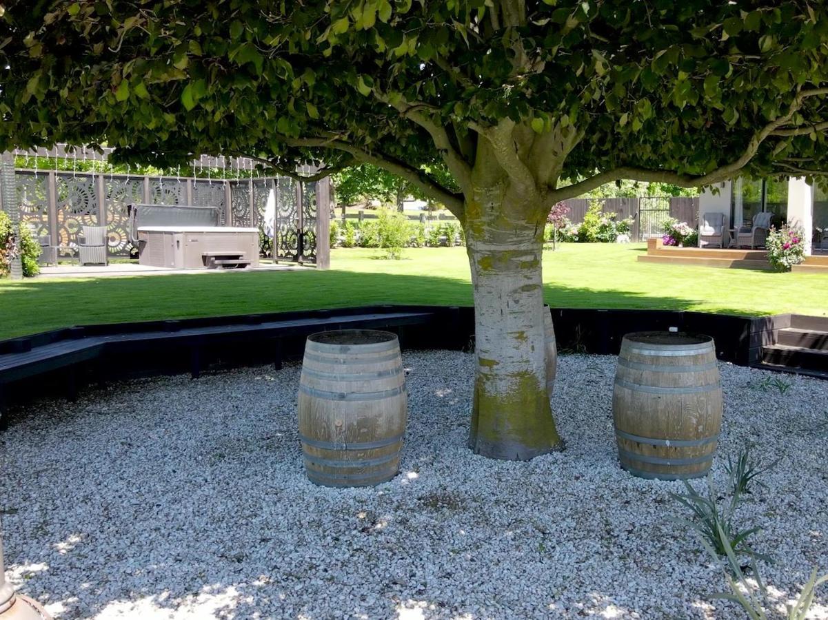 Copper Beech Wanaka - Luxury Accommodation Екстер'єр фото